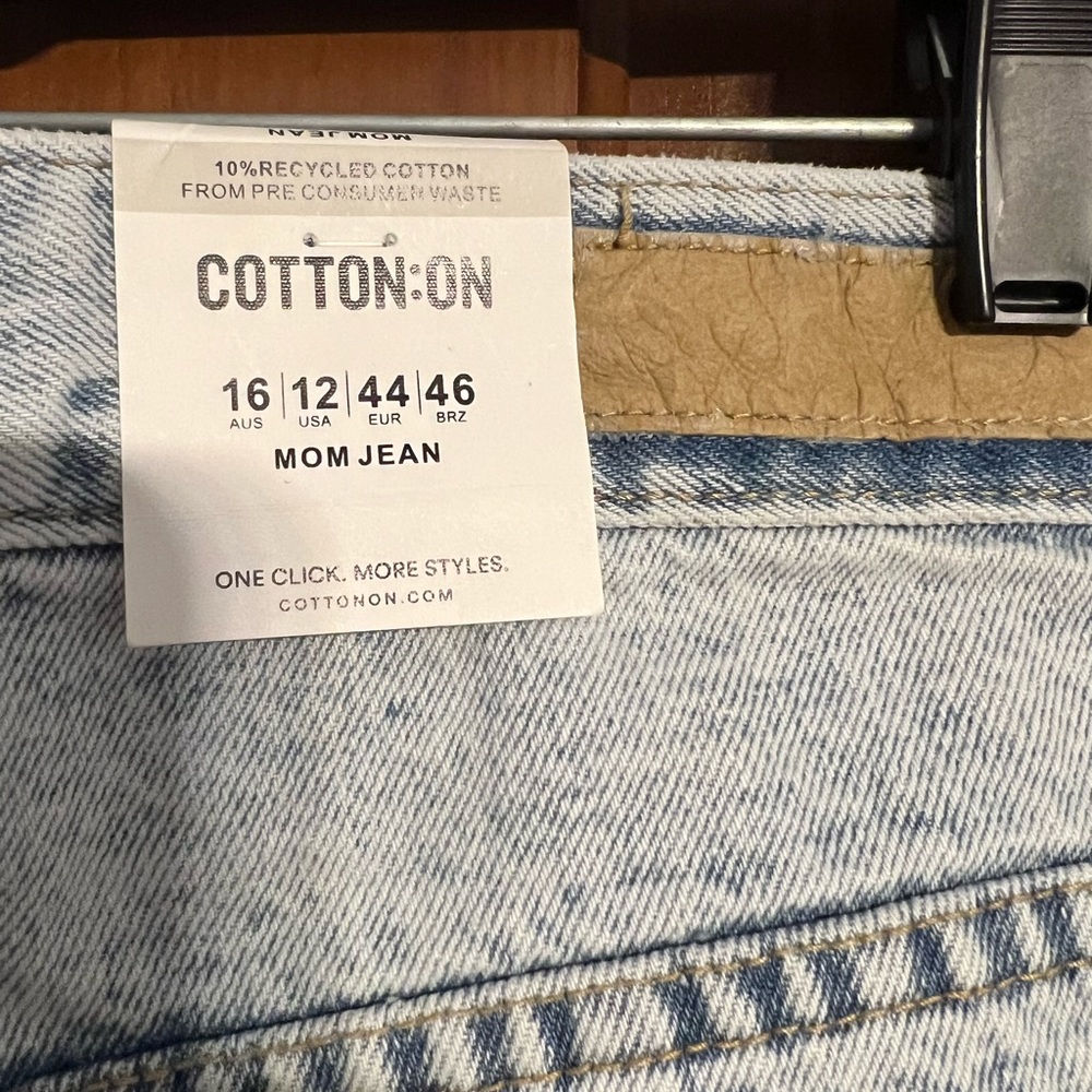 Cotton On Jeans Mom Jeans White Washed Women’s Sz 12 NWT Retro 90’s - Picture 3 of 6
